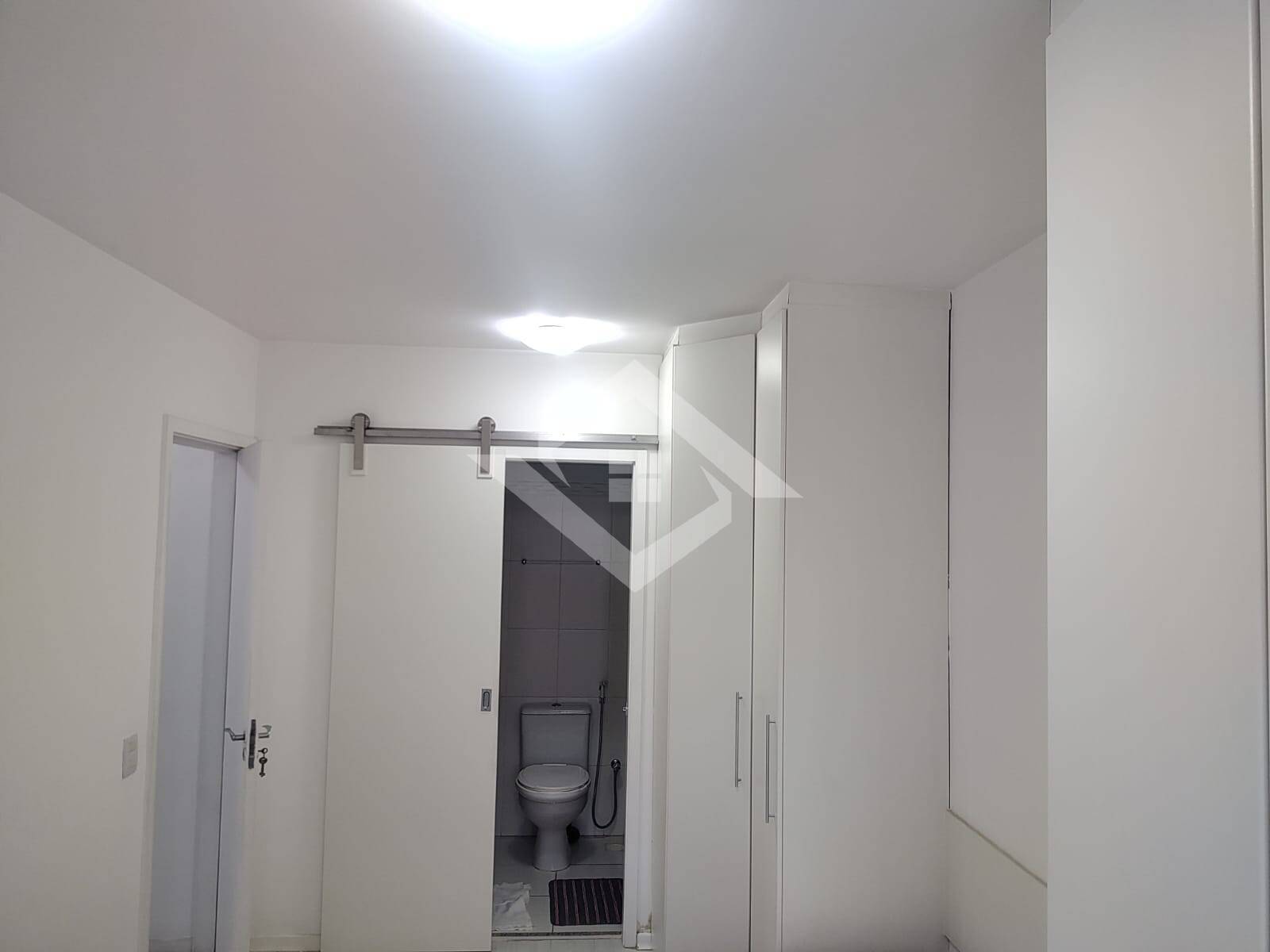 Apartamento à venda com 2 quartos, 67m² - Foto 20