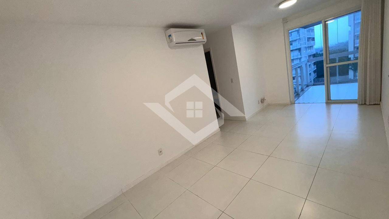 Apartamento à venda com 2 quartos, 70m² - Foto 8