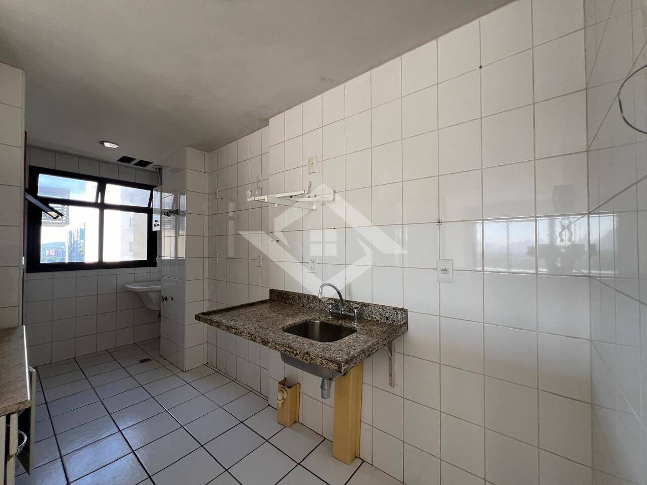 Apartamento à venda com 3 quartos, 79m² - Foto 21