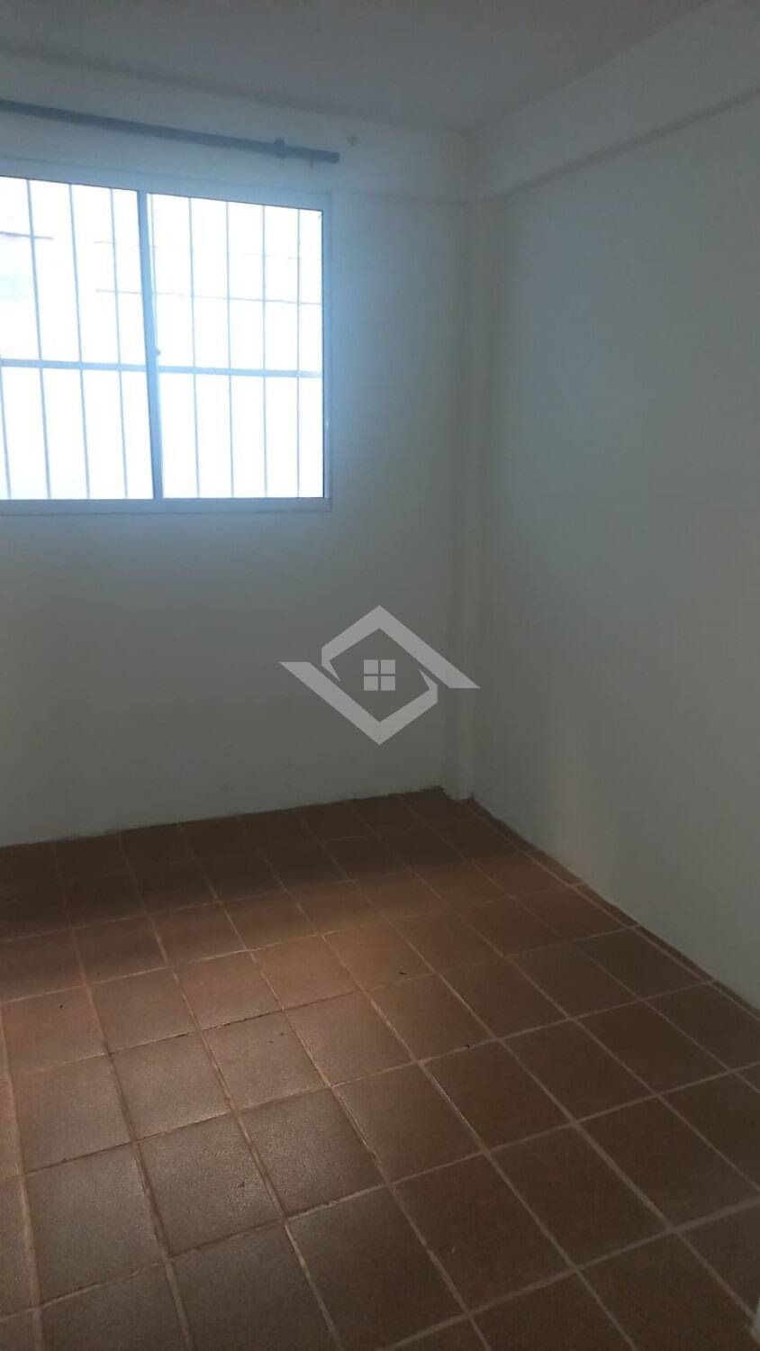 Casa para alugar com 2 quartos, 74m² - Foto 11