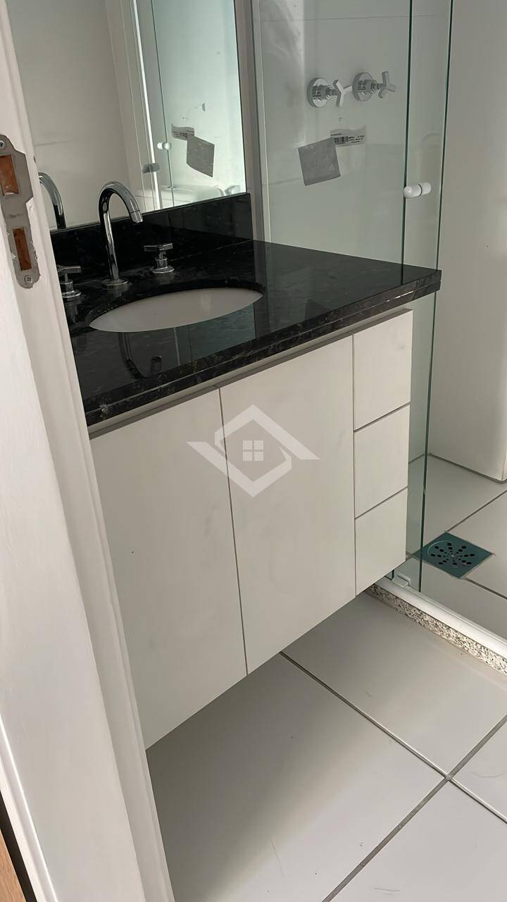 Apartamento para alugar com 2 quartos, 66m² - Foto 7