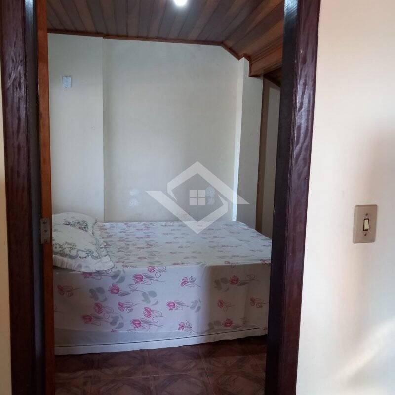 Casa à venda com 7 quartos, 120m² - Foto 6