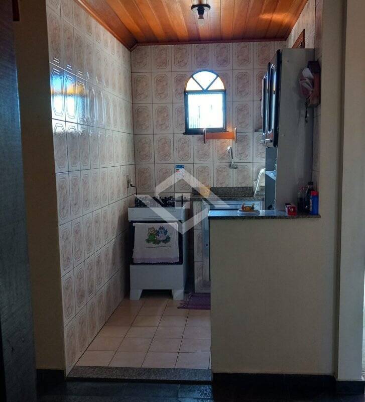 Casa à venda com 7 quartos, 120m² - Foto 12