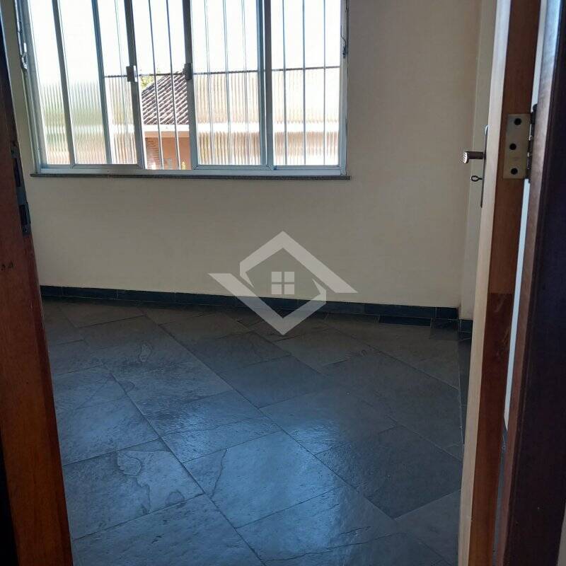 Casa à venda com 7 quartos, 120m² - Foto 13