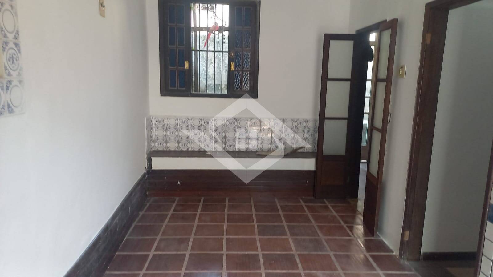 Casa para alugar com 2 quartos, 84m² - Foto 18