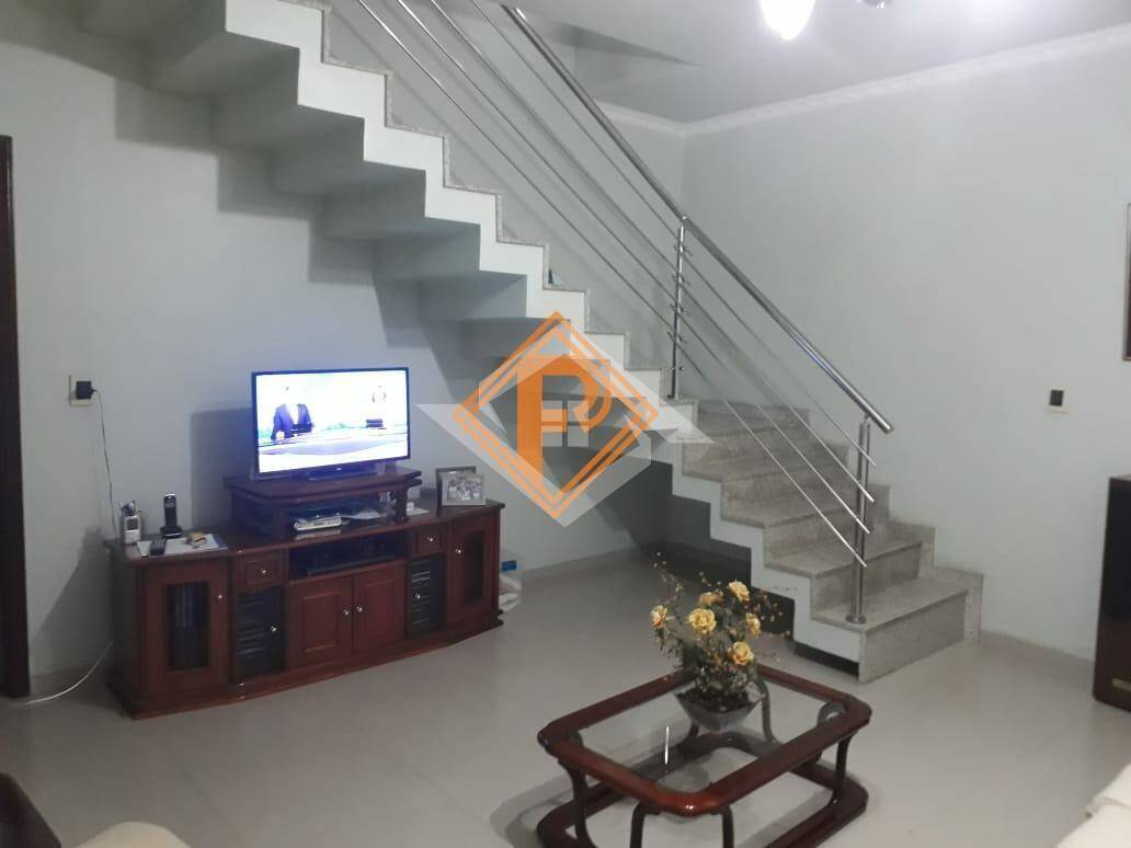 Casa à venda com 3 quartos, 123m² - Foto 1