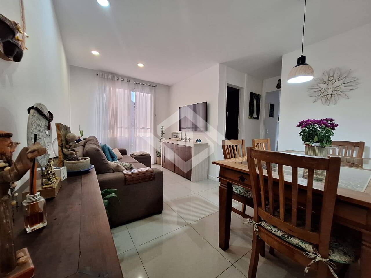 Apartamento à venda com 2 quartos, 50m² - Foto 1