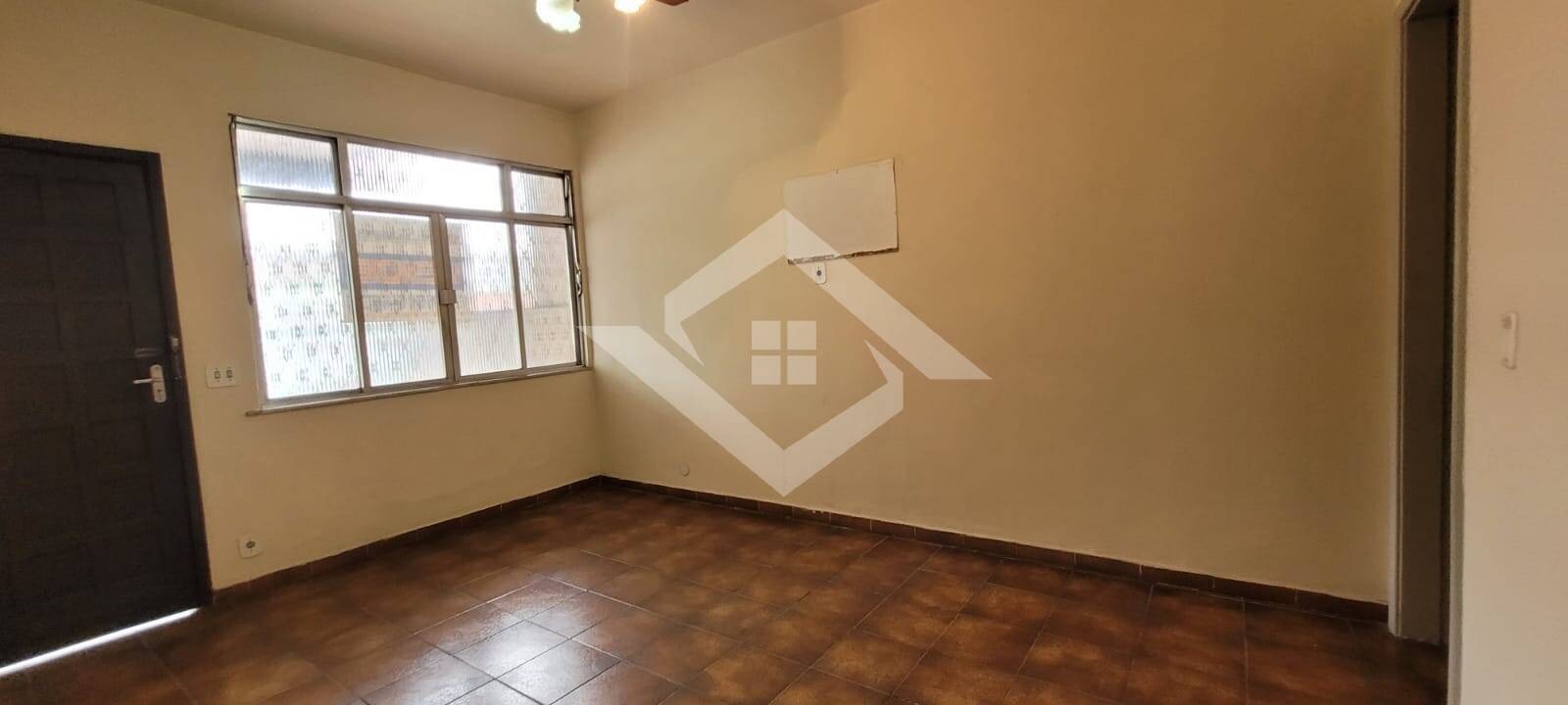 Casa à venda com 2 quartos, 78m² - Foto 11