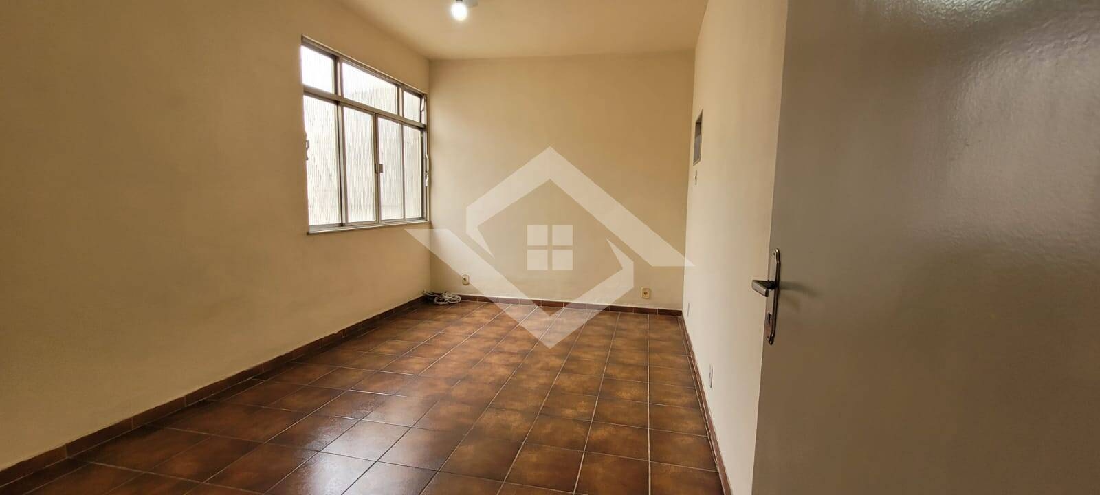 Casa à venda com 2 quartos, 78m² - Foto 17