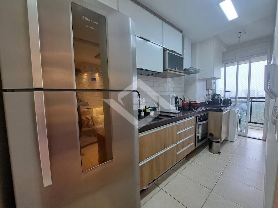 Apartamento à venda com 2 quartos, 70m² - Foto 6