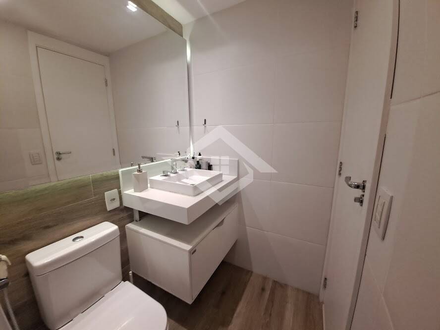 Apartamento à venda com 2 quartos, 70m² - Foto 7