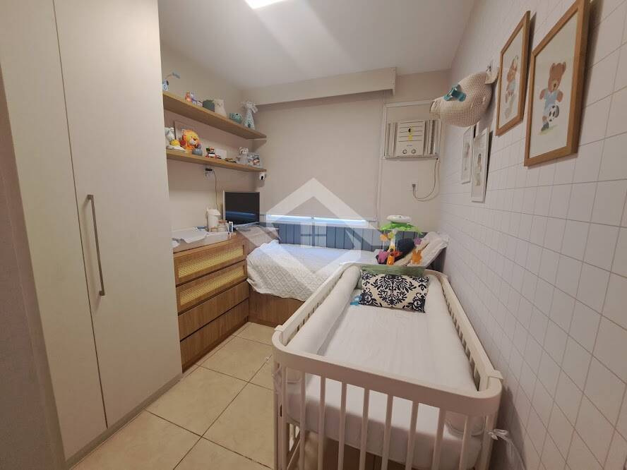 Apartamento à venda com 2 quartos, 70m² - Foto 9