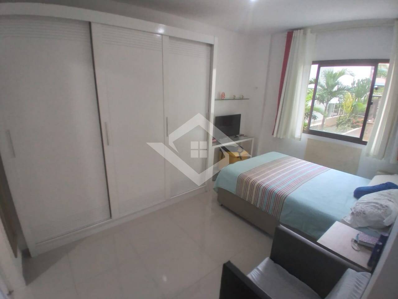 Apartamento à venda com 2 quartos, 72m² - Foto 6