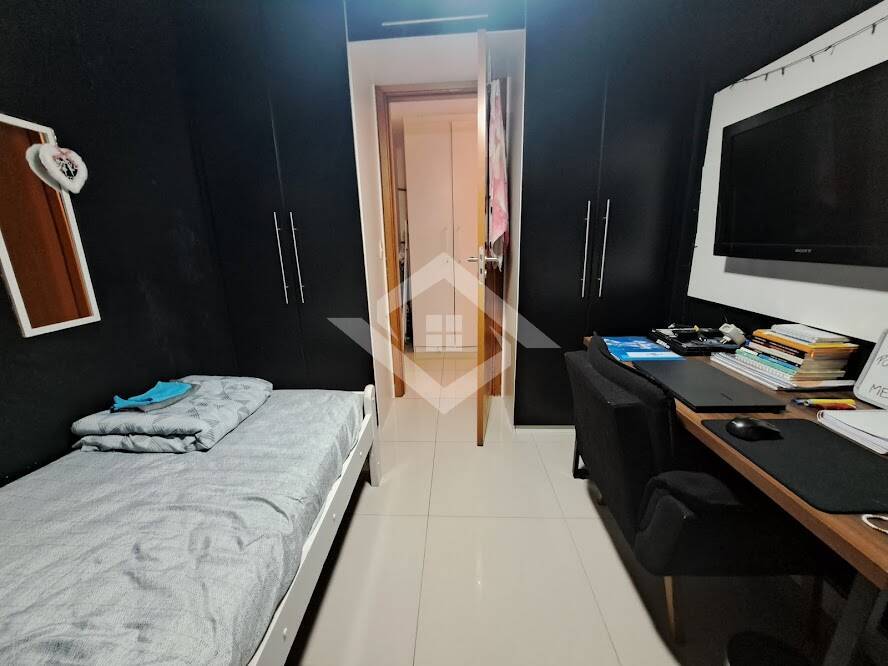 Apartamento à venda com 3 quartos, 83m² - Foto 13