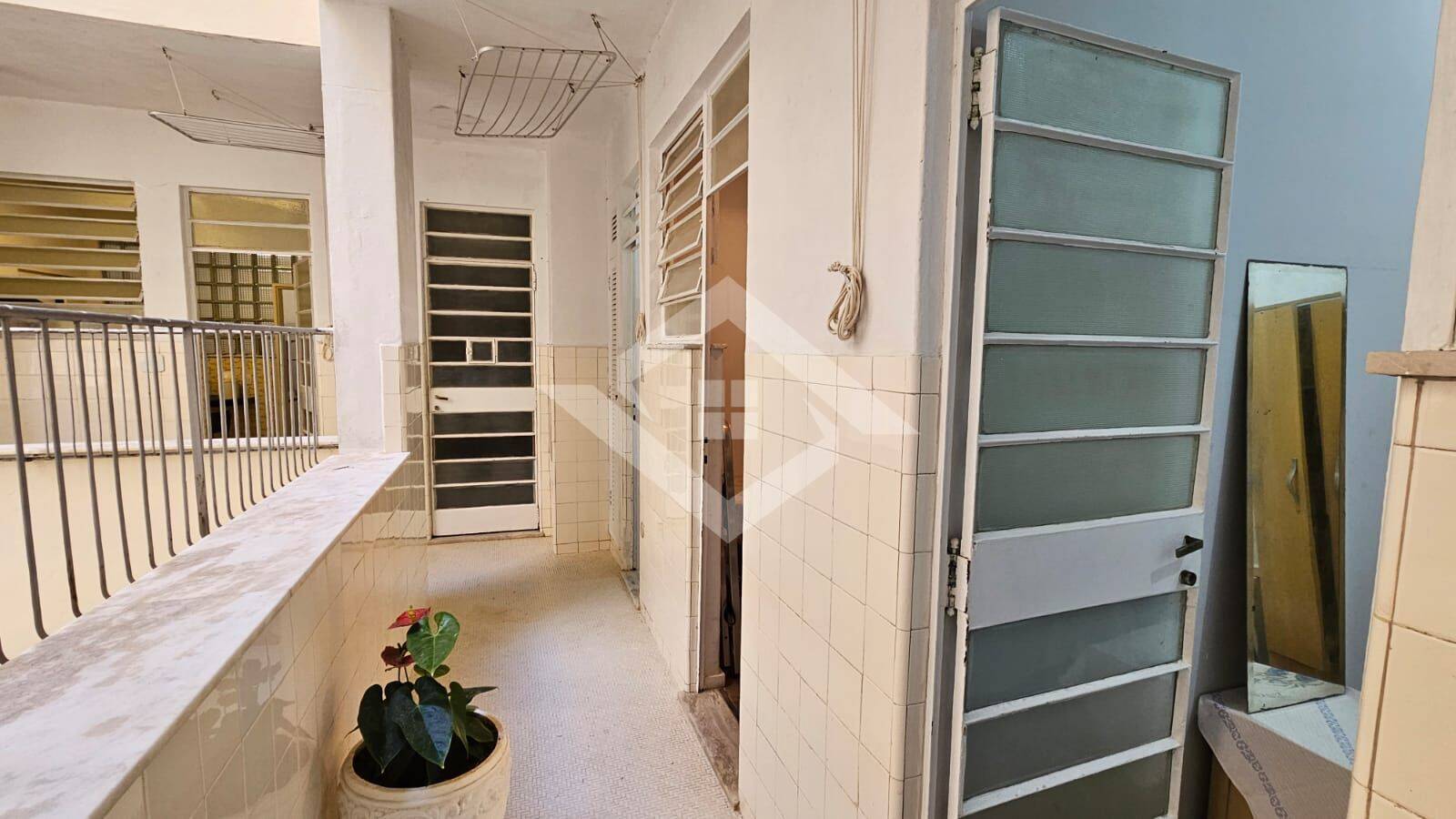 Apartamento à venda com 4 quartos, 300m² - Foto 8