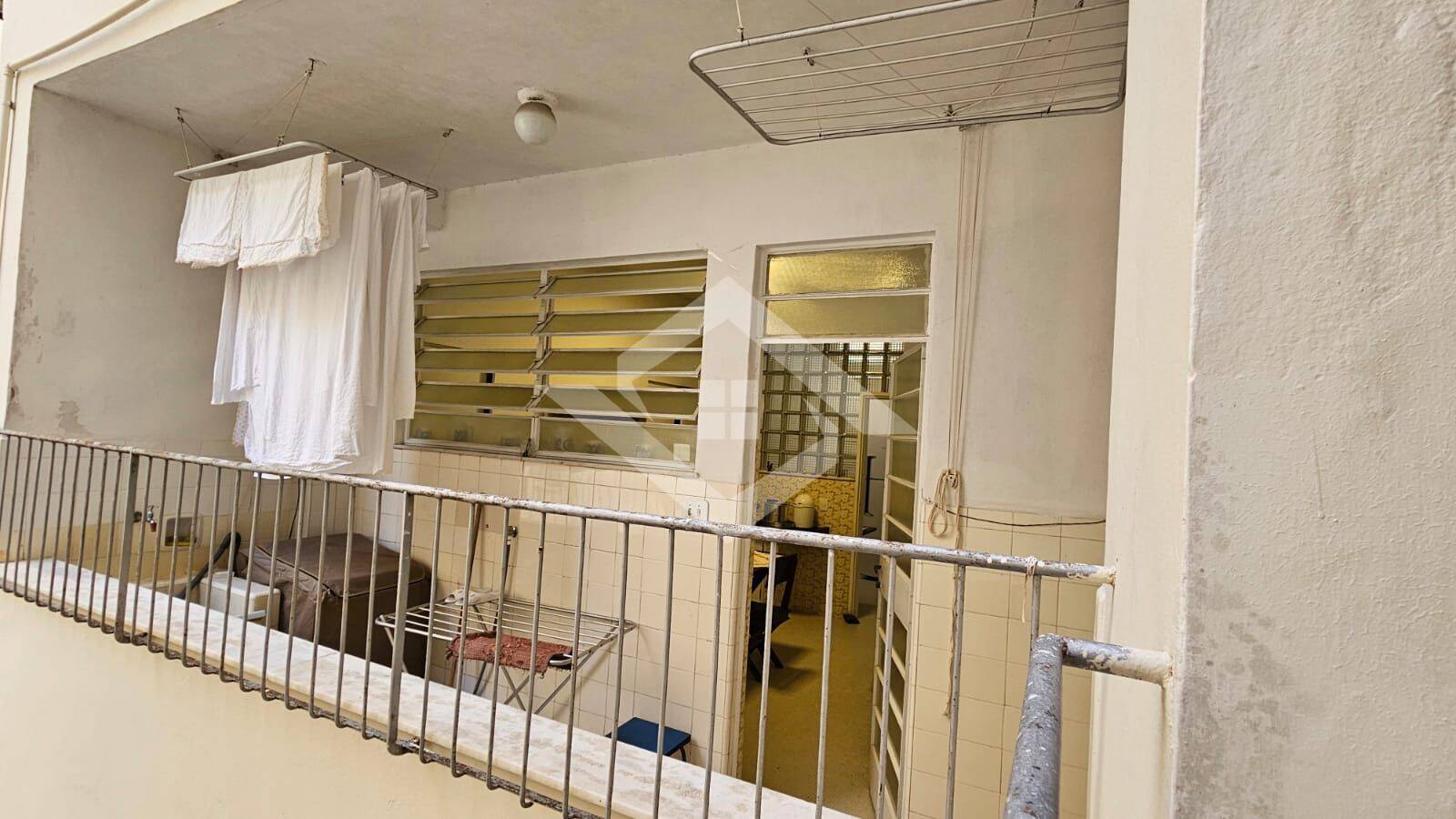 Apartamento à venda com 4 quartos, 300m² - Foto 11