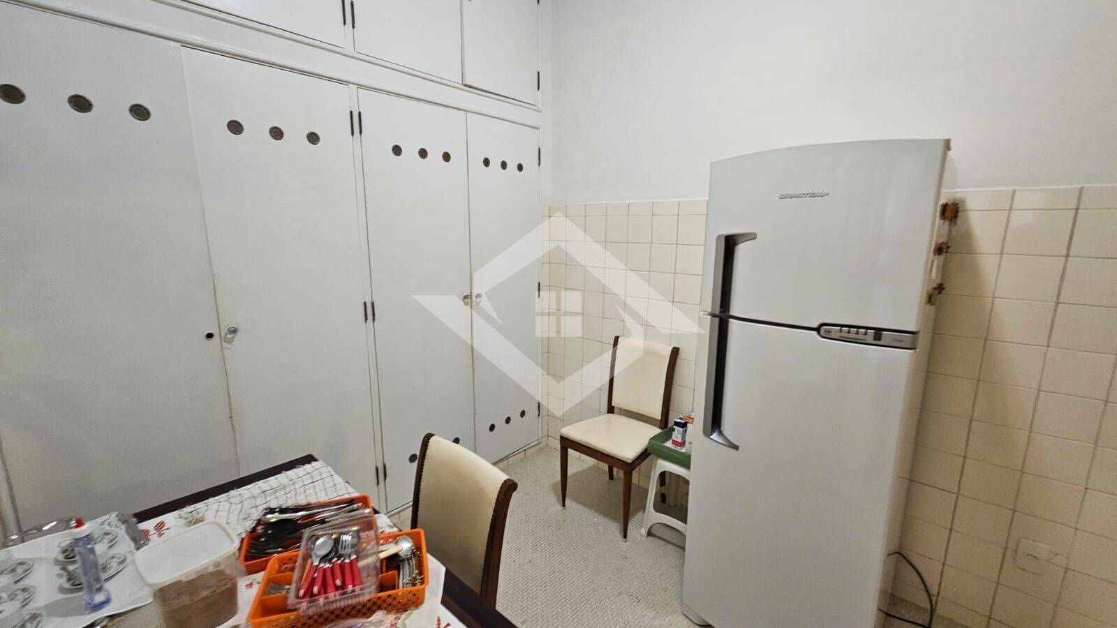 Apartamento à venda com 4 quartos, 300m² - Foto 27