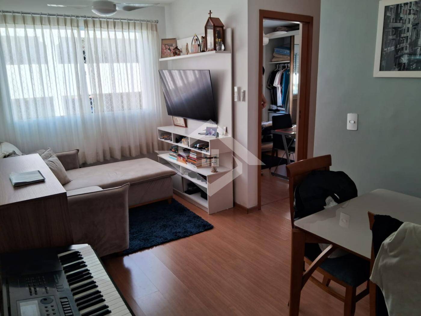 Apartamento à venda com 2 quartos, 50m² - Foto 3