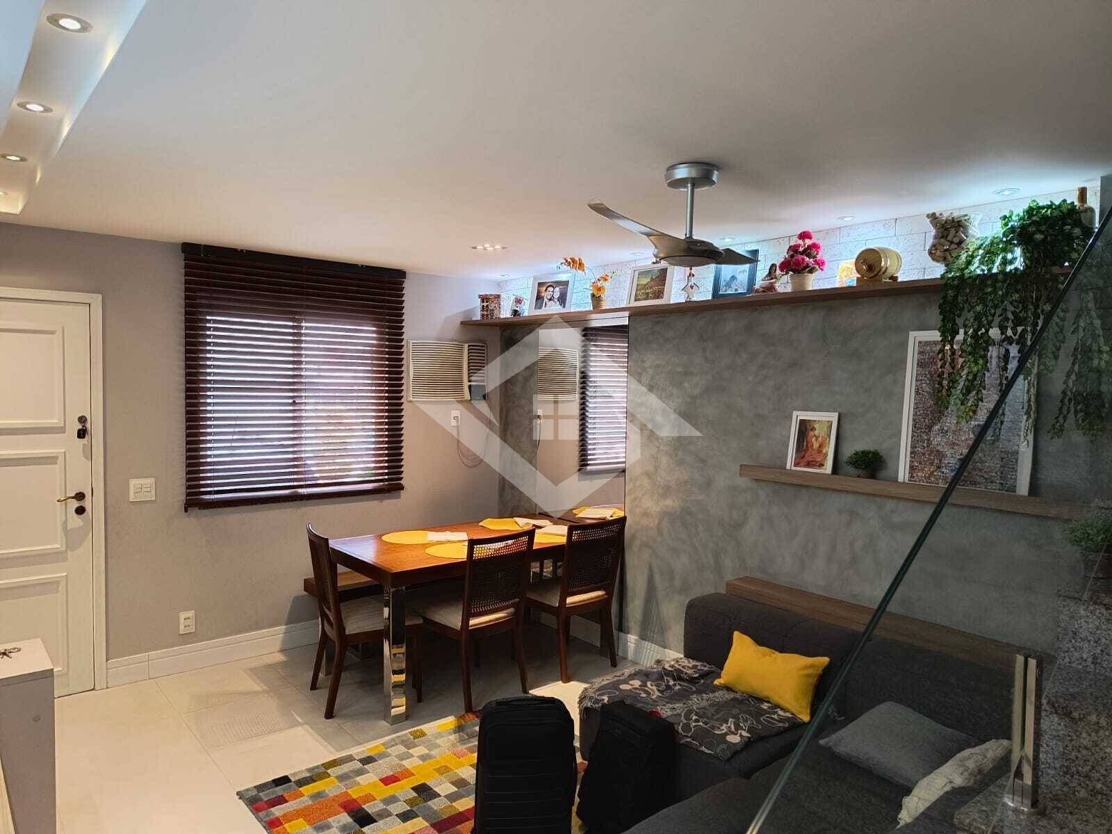 Casa à venda com 3 quartos, 95m² - Foto 2