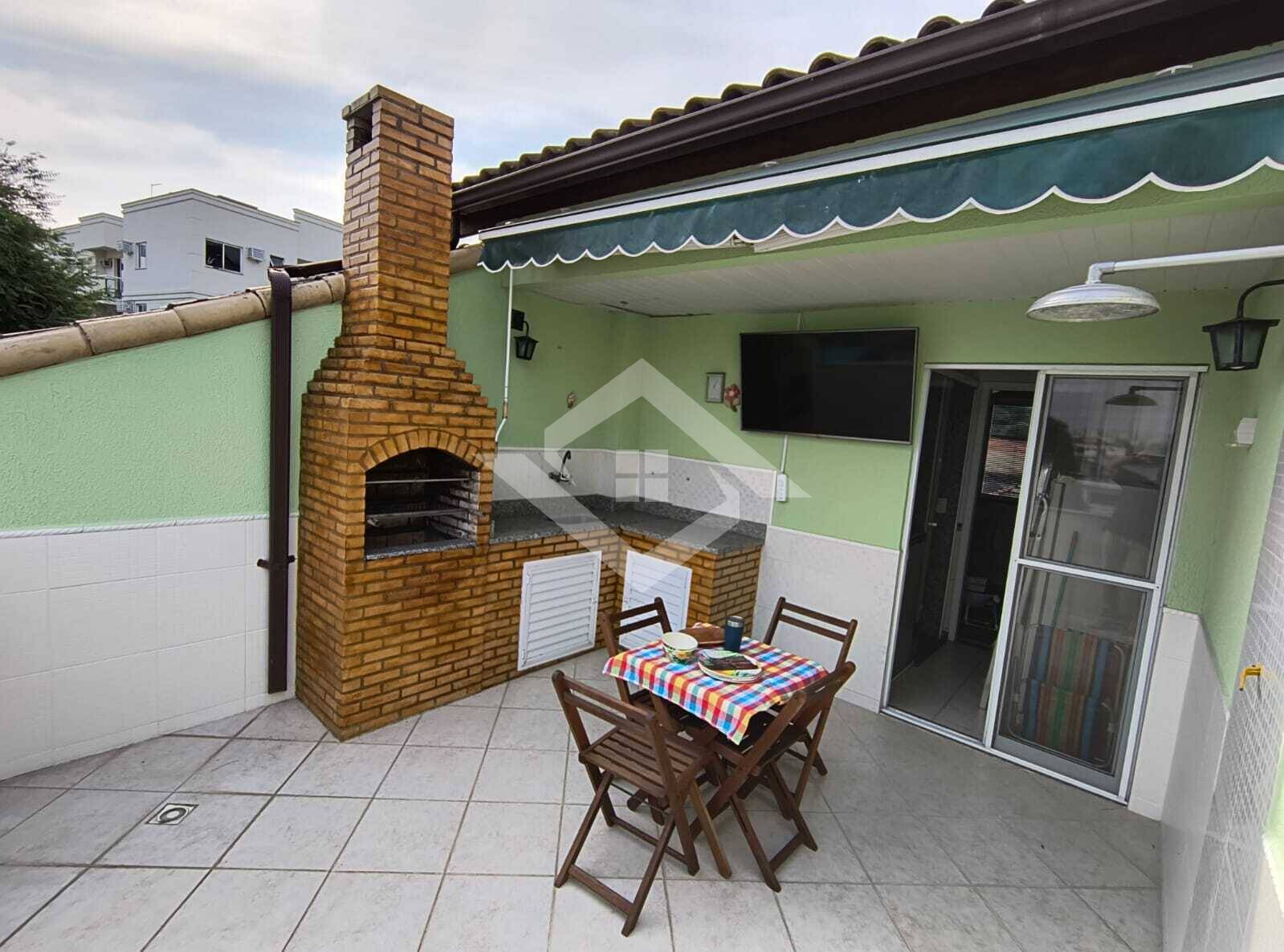 Casa à venda com 3 quartos, 95m² - Foto 4