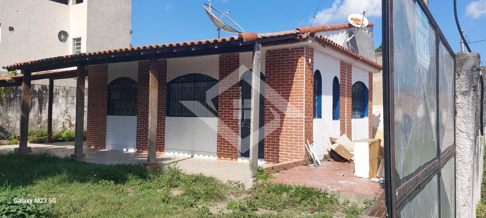 Casa à venda com 2 quartos, 84m² - Foto 4