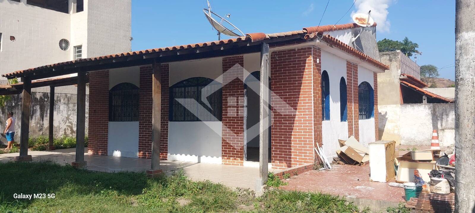 Casa à venda com 2 quartos, 84m² - Foto 1