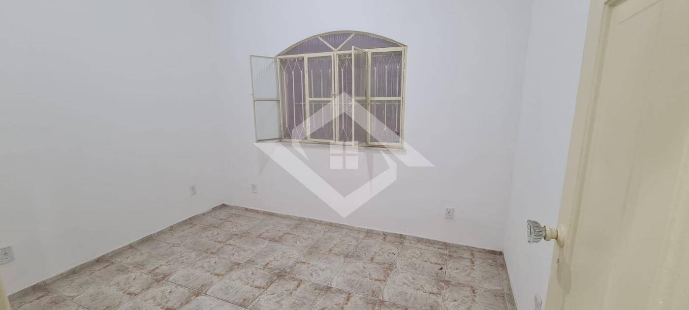 Casa à venda com 3 quartos, 80m² - Foto 25