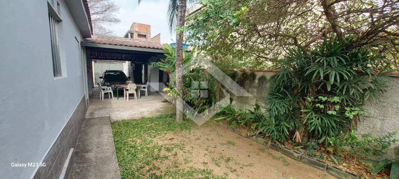 Casa à venda com 3 quartos, 180m² - Foto 9