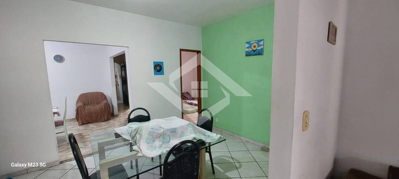 Casa à venda com 3 quartos, 180m² - Foto 13