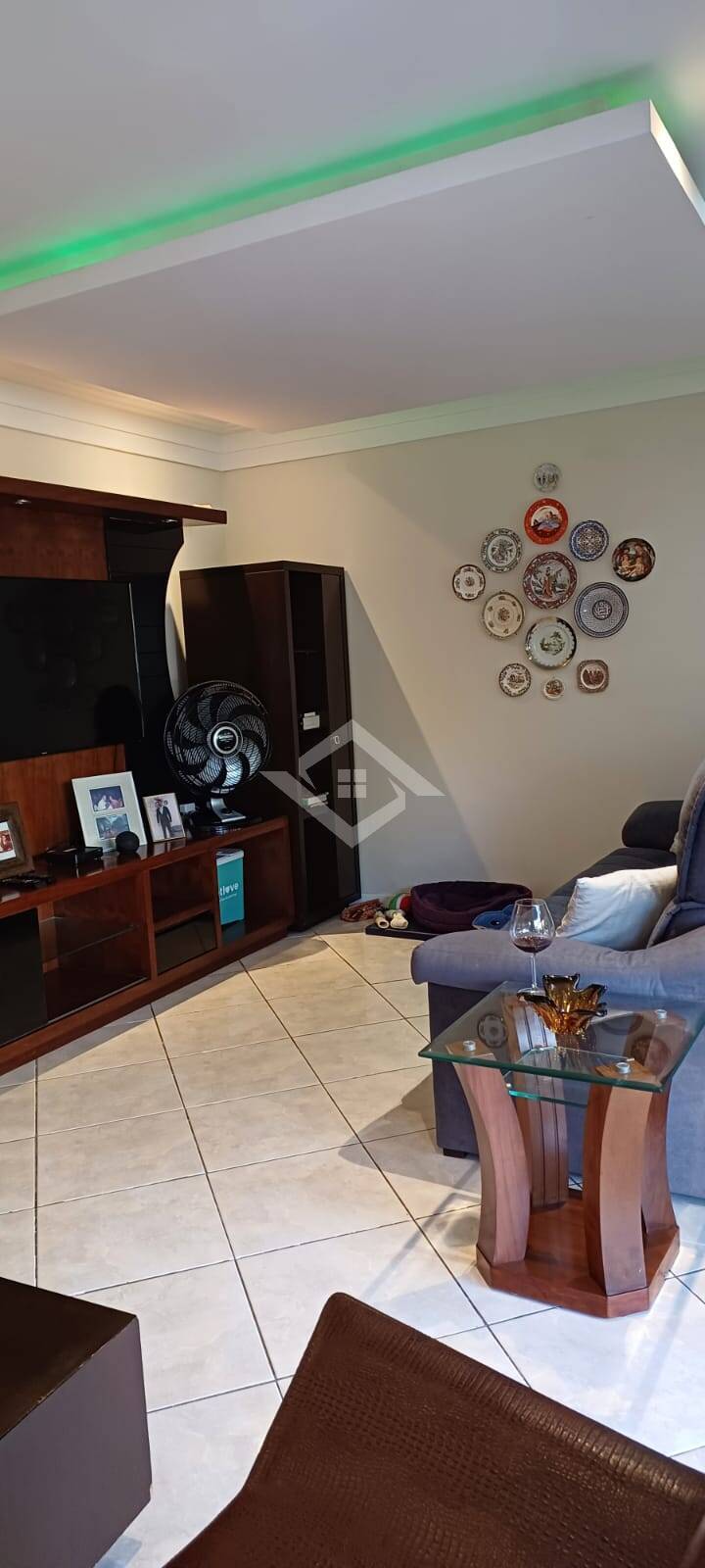 Apartamento à venda com 3 quartos, 158m² - Foto 9