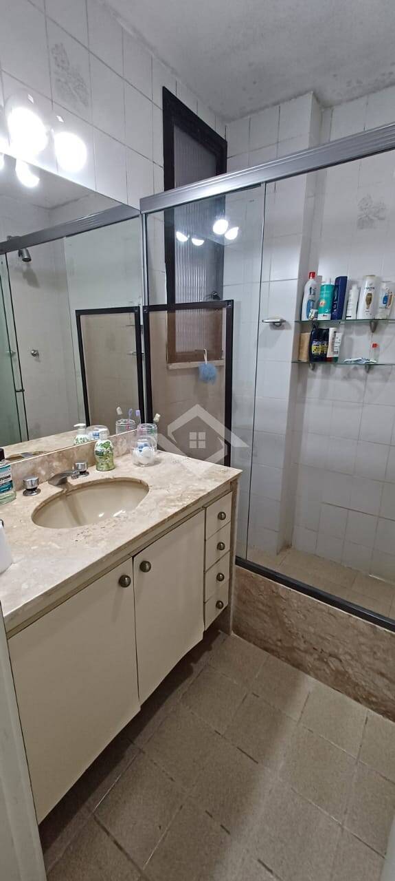 Apartamento à venda com 3 quartos, 158m² - Foto 17