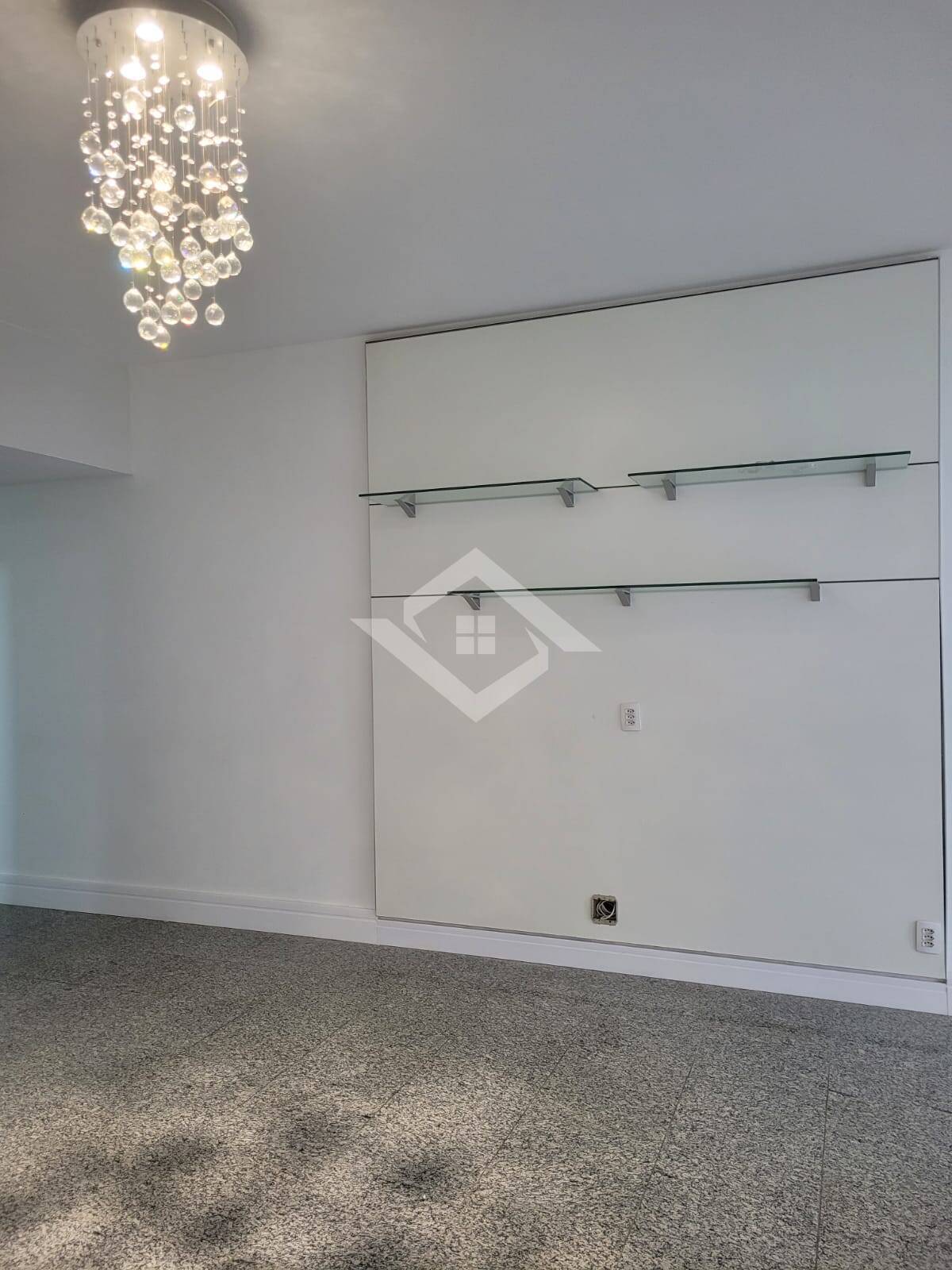 Apartamento para alugar com 3 quartos, 130m² - Foto 4