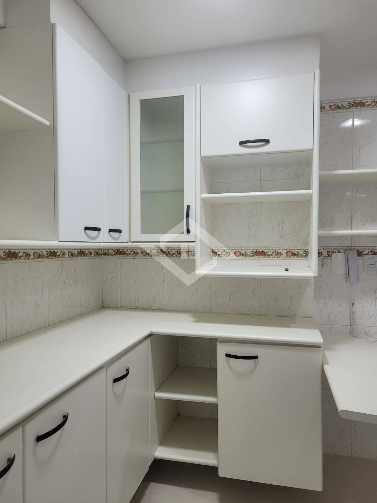 Apartamento para alugar com 3 quartos, 130m² - Foto 8