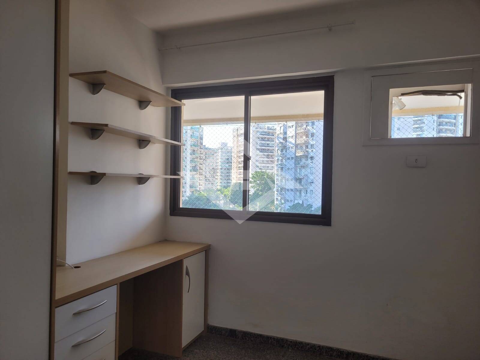 Apartamento para alugar com 3 quartos, 130m² - Foto 24