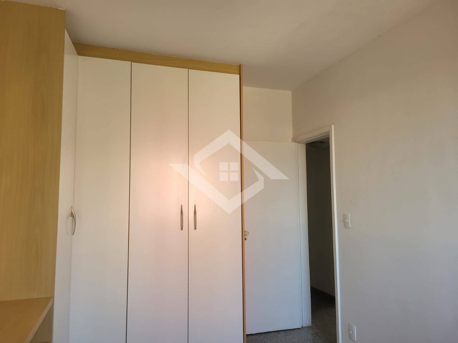 Apartamento para alugar com 3 quartos, 130m² - Foto 22