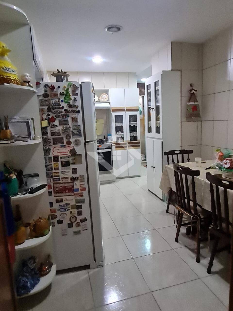 Apartamento à venda com 3 quartos, 110m² - Foto 8