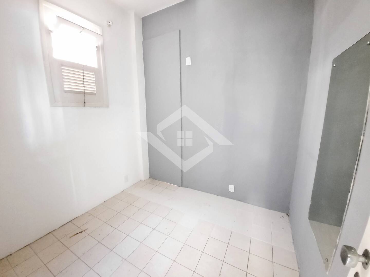 Apartamento à venda com 2 quartos, 85m² - Foto 12