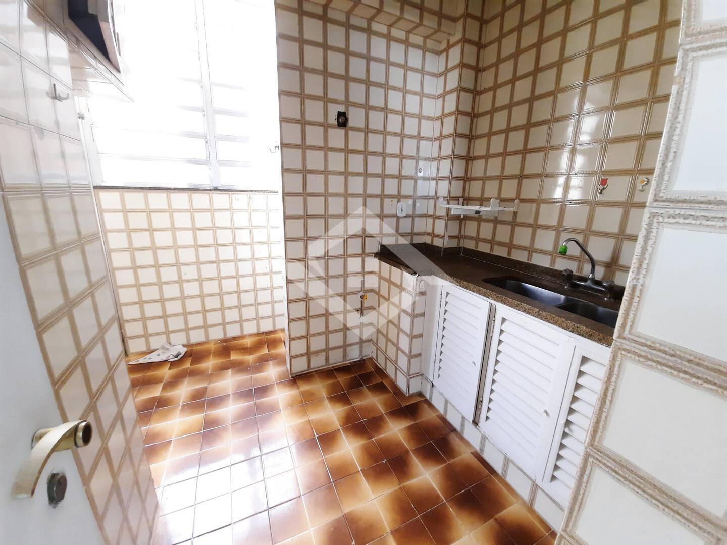 Apartamento à venda com 2 quartos, 85m² - Foto 16