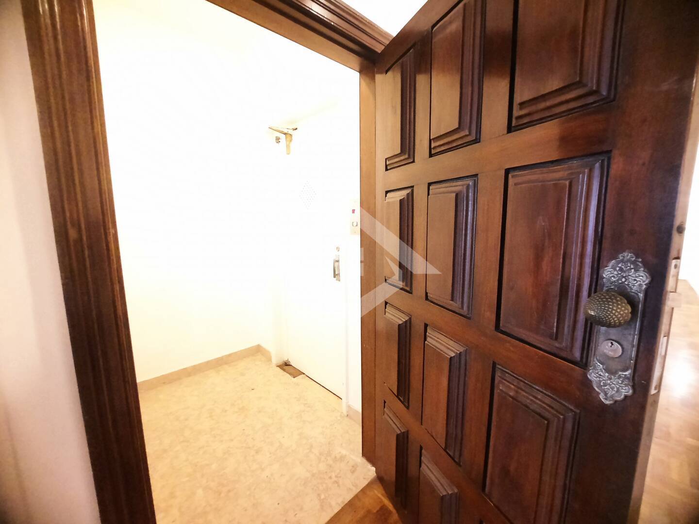 Apartamento à venda com 4 quartos, 270m² - Foto 3