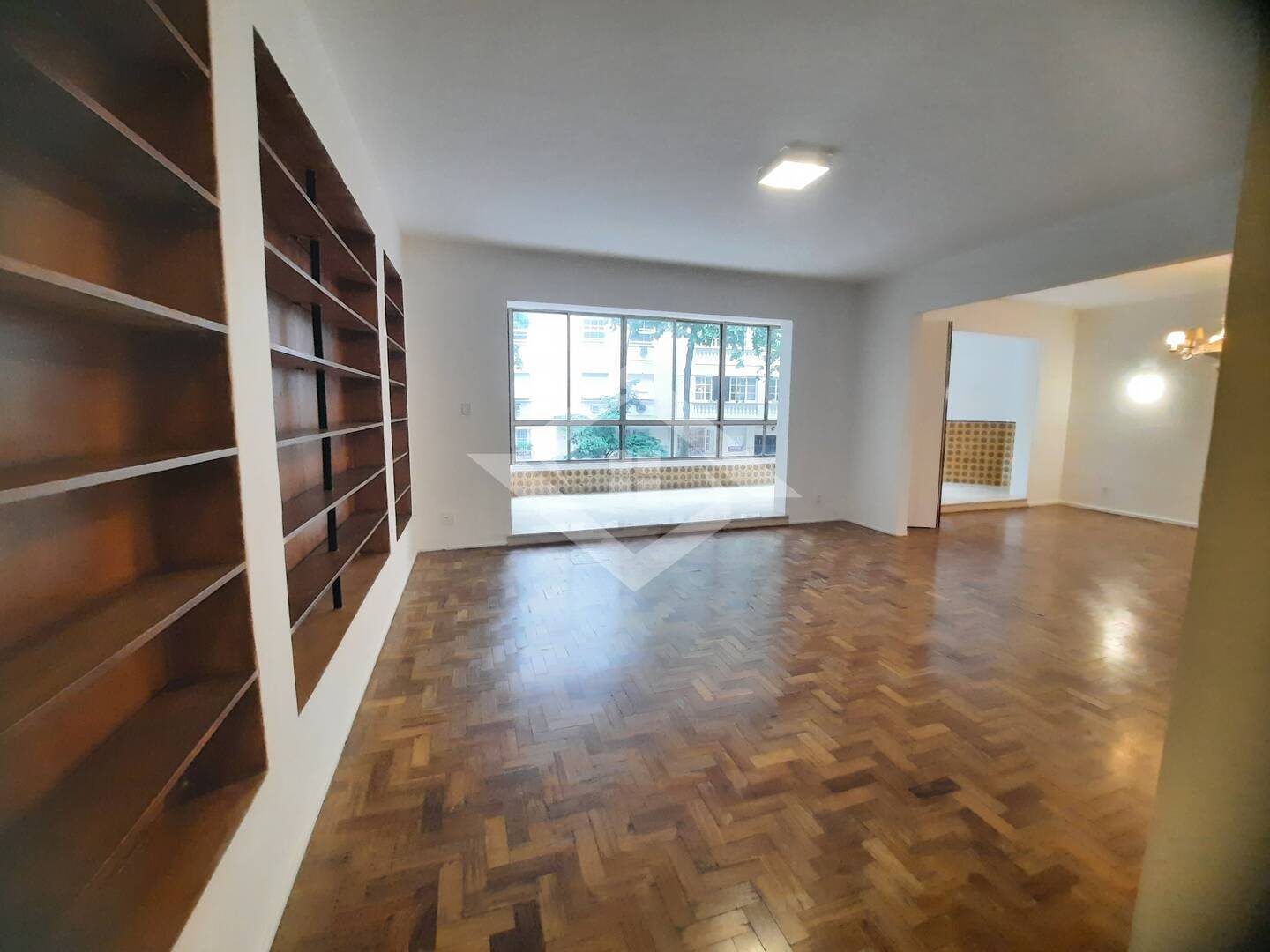 Apartamento à venda com 4 quartos, 270m² - Foto 5