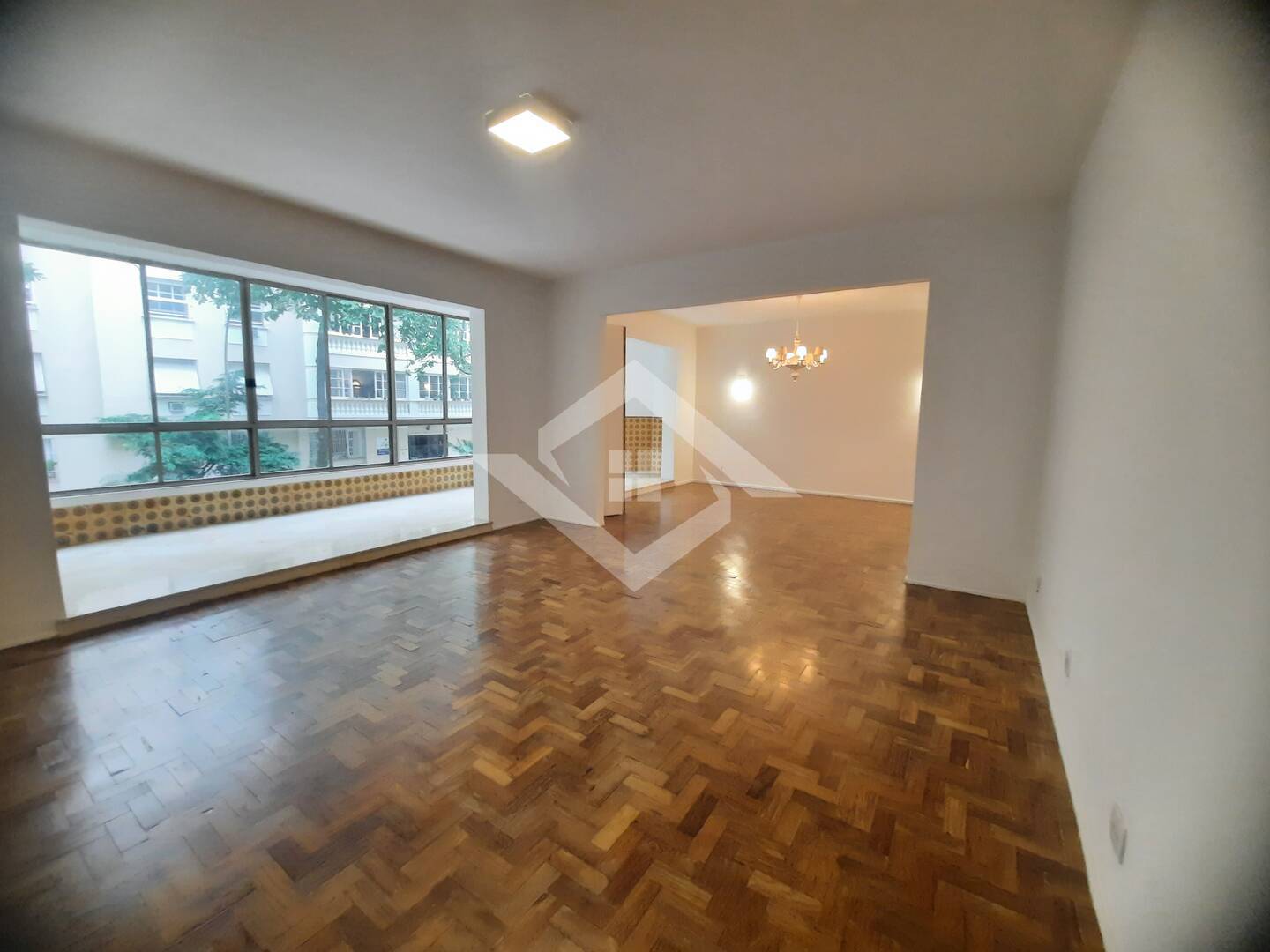 Apartamento à venda com 4 quartos, 270m² - Foto 6