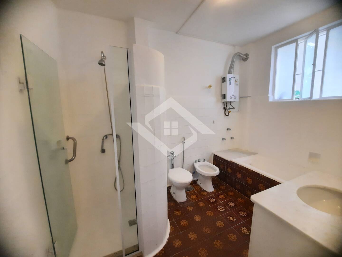 Apartamento à venda com 4 quartos, 270m² - Foto 34