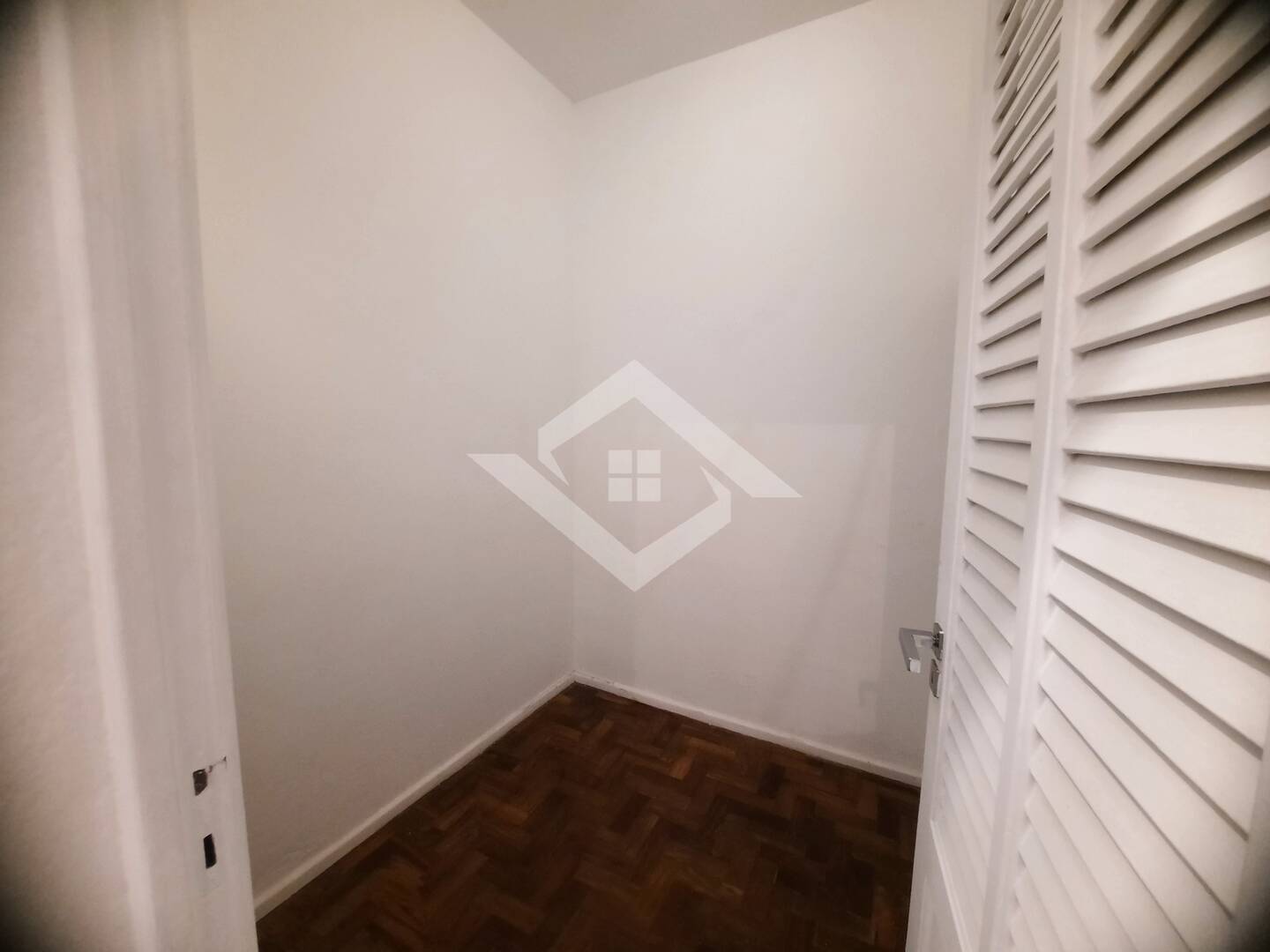 Apartamento à venda com 4 quartos, 270m² - Foto 52