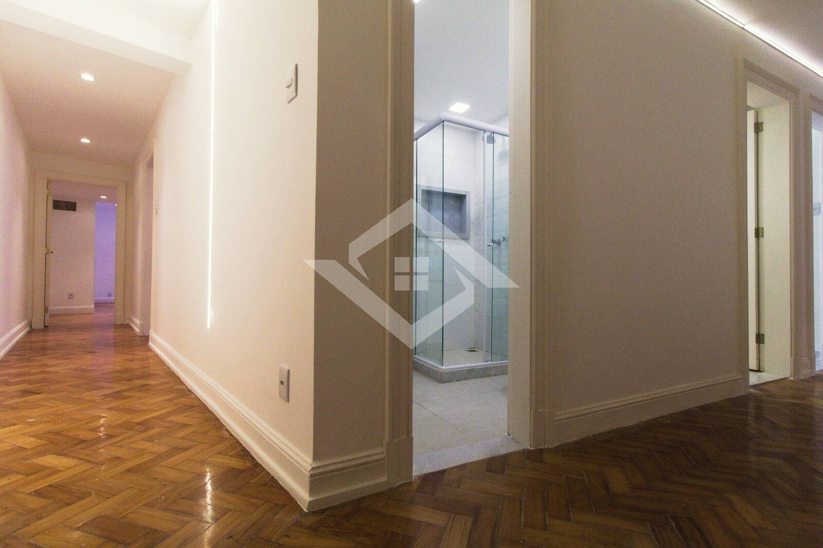 Apartamento à venda com 4 quartos, 320m² - Foto 23