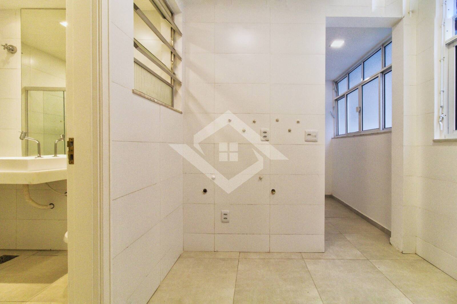 Apartamento à venda com 4 quartos, 320m² - Foto 29