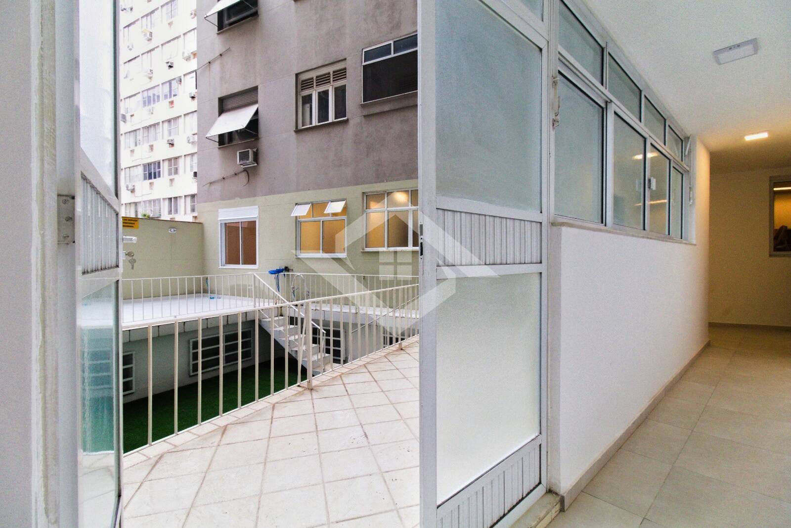 Apartamento à venda com 4 quartos, 320m² - Foto 32