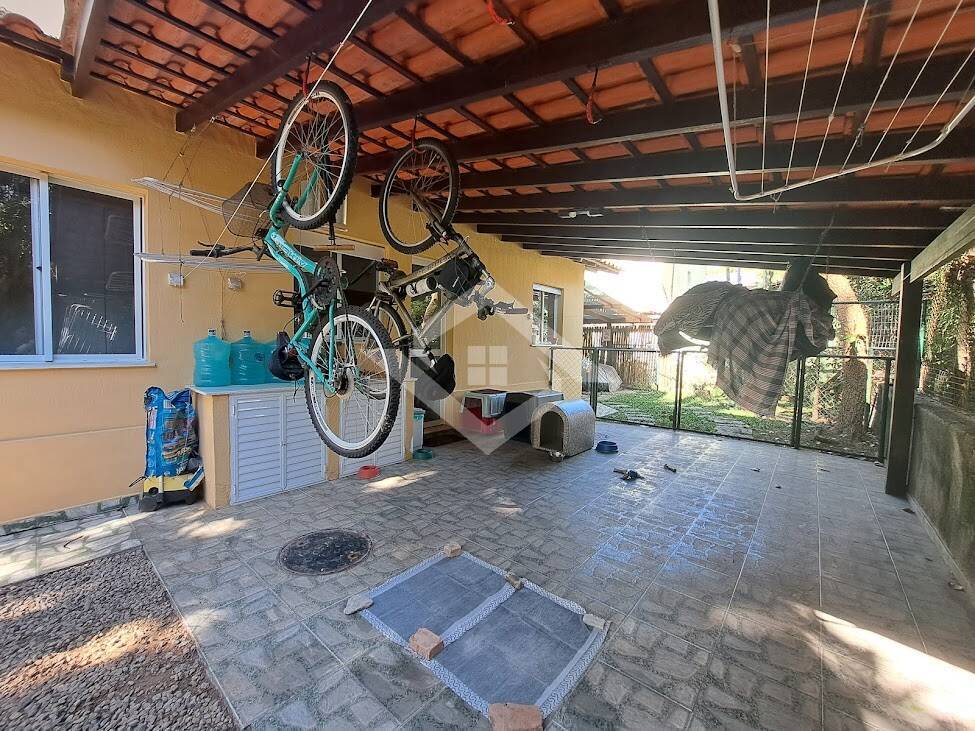 Casa à venda com 4 quartos, 300m² - Foto 59