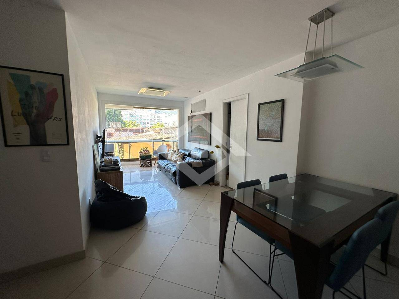 Apartamento à venda com 2 quartos, 82m² - Foto 4