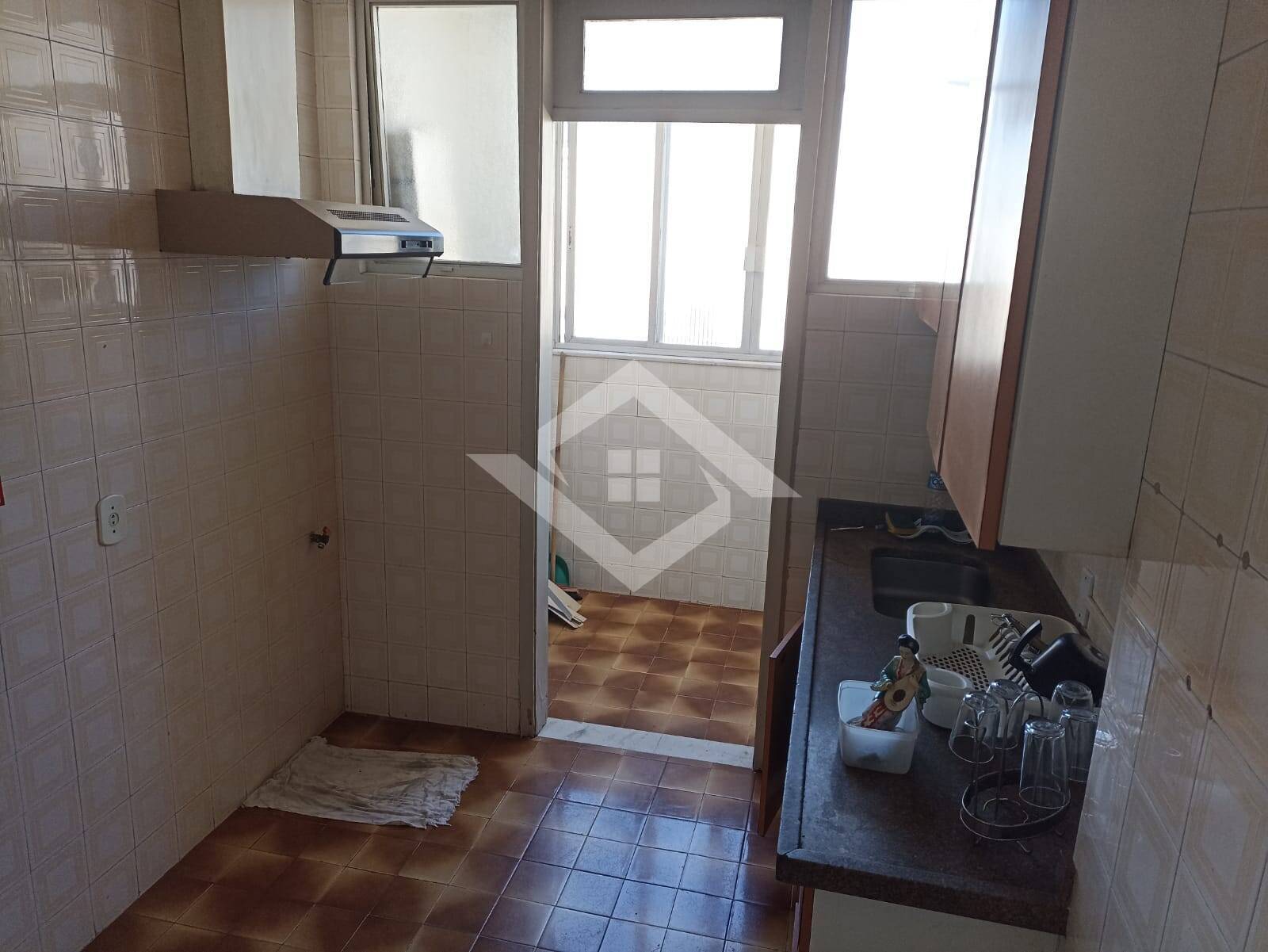 Apartamento à venda com 3 quartos, 100m² - Foto 12