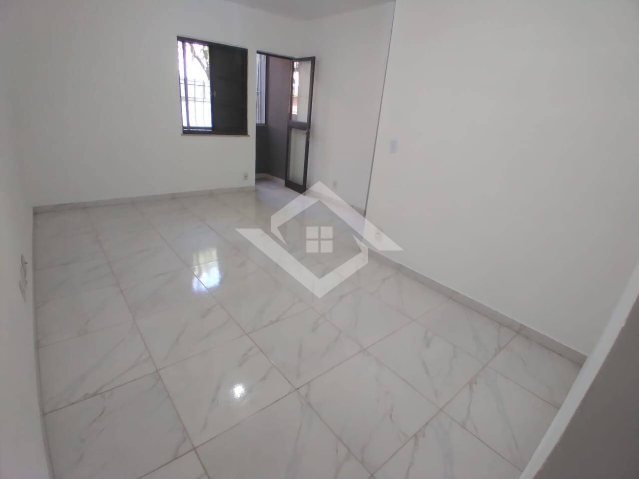 Apartamento à venda com 2 quartos, 58m² - Foto 7